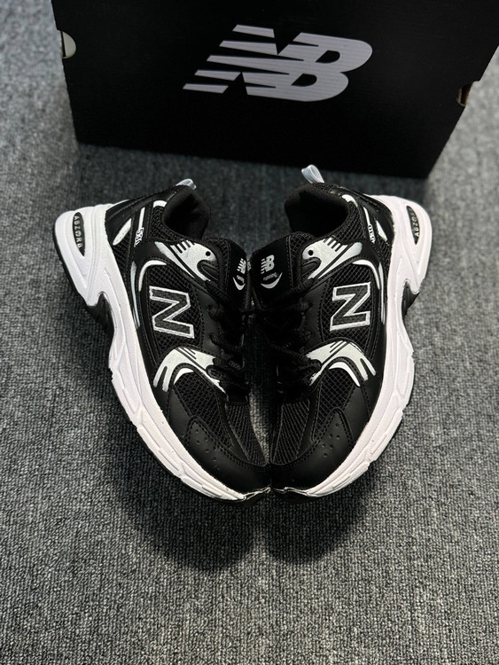 مدل پرفروش ترین کتونی سال