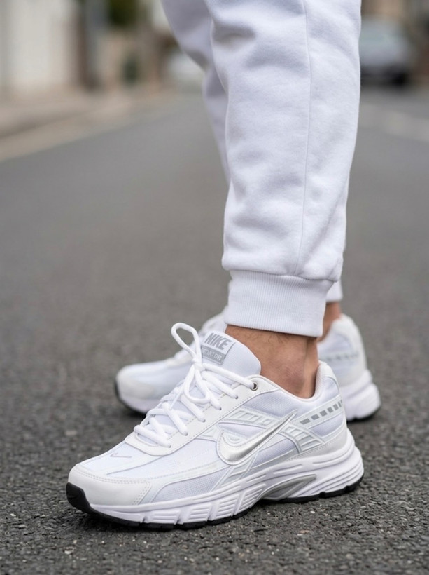 کتونی nike initator